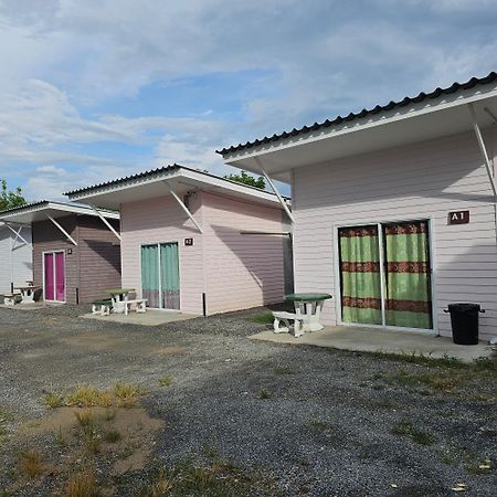 Bansuan Inthanon Resort -Classic House Чом Тхонг Экстерьер фото