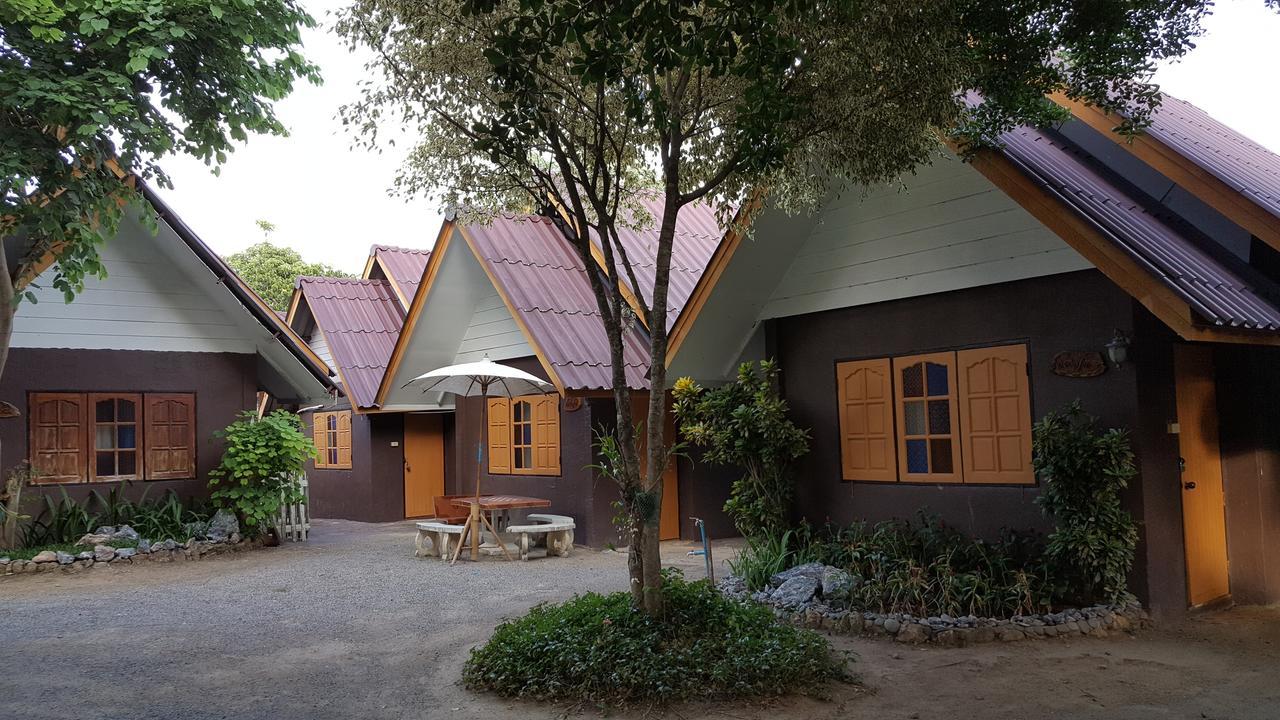 Bansuan Inthanon Resort -Classic House Чом Тхонг Экстерьер фото